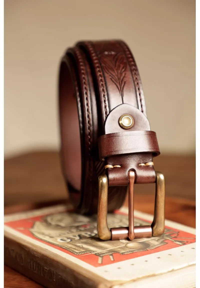 Herren-Jeansgürtel aus echtem Leder, lässig für jeden Tag, handgefertigt, 1,37 Zoll, geschnitzter amerikanischer Mode-Retro-Ledergürtel mit Geschenkbox – Detail 21