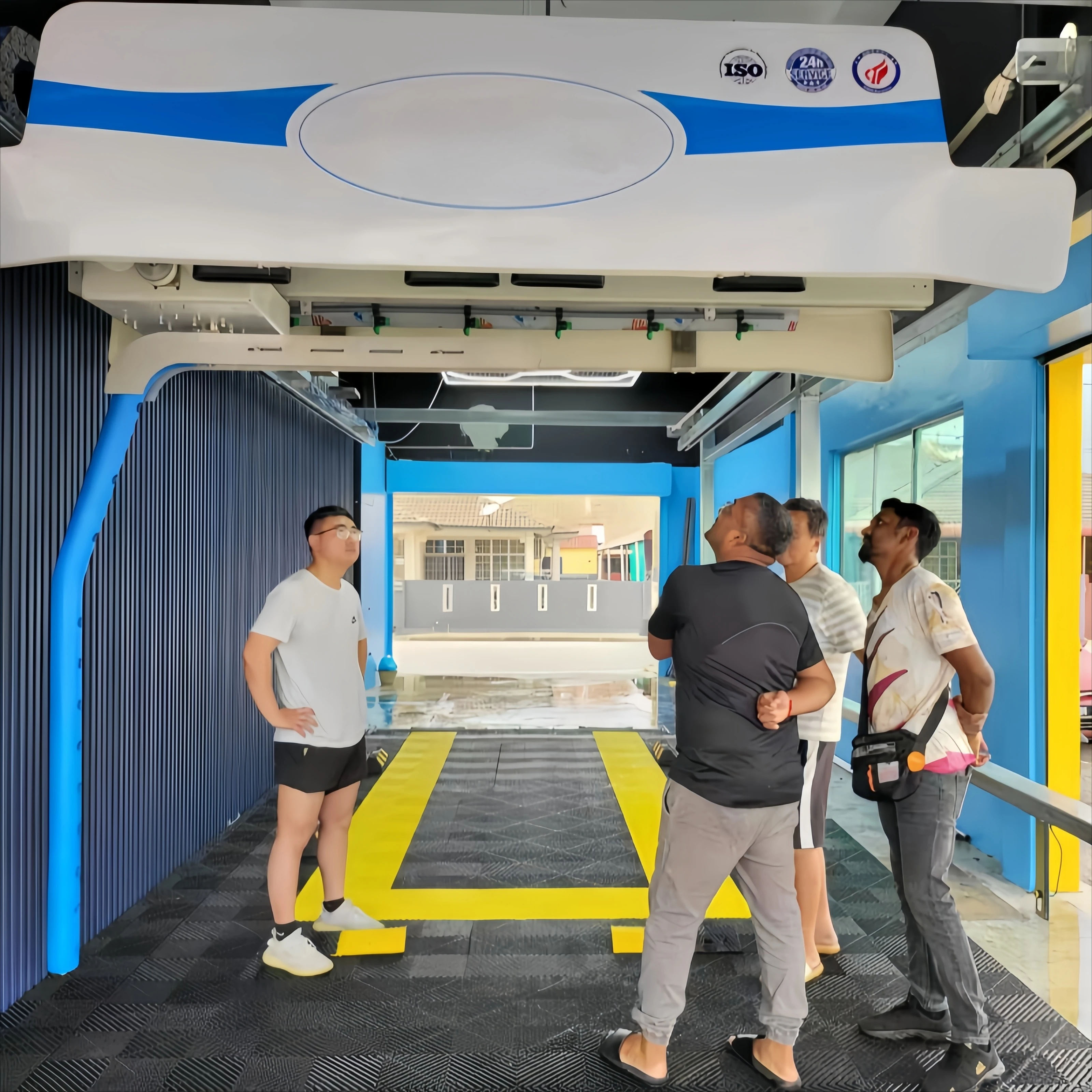 Бесконтактная машина для мойки автомобилей 360. Цена. Бесконтактная автоматическая машина для мойки автомобилей высокого давления 360°. Станция для мойки автомобилей.