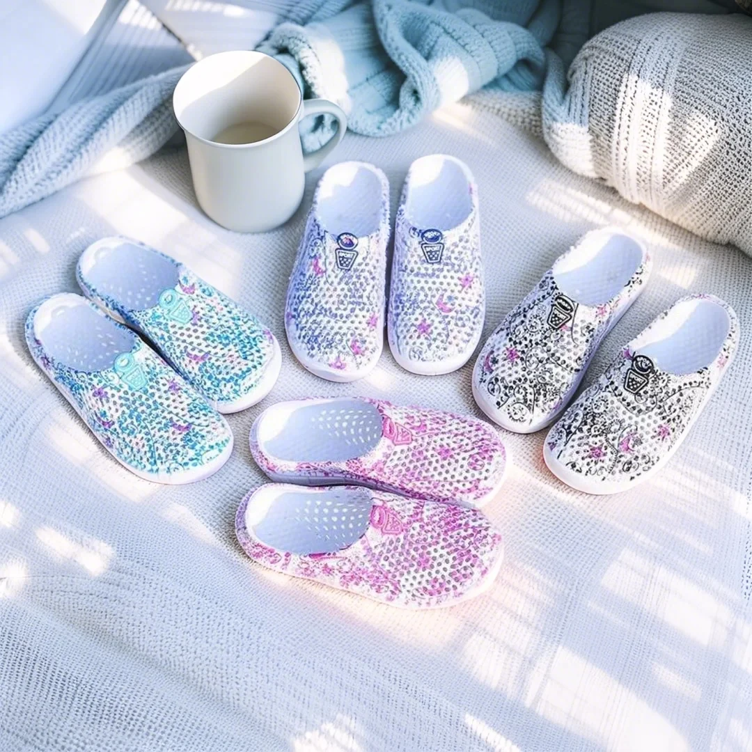 Encounter romantic starlight! Women's clogs weave dreams with star and moon patterns, making every step crush the galaxy and blo