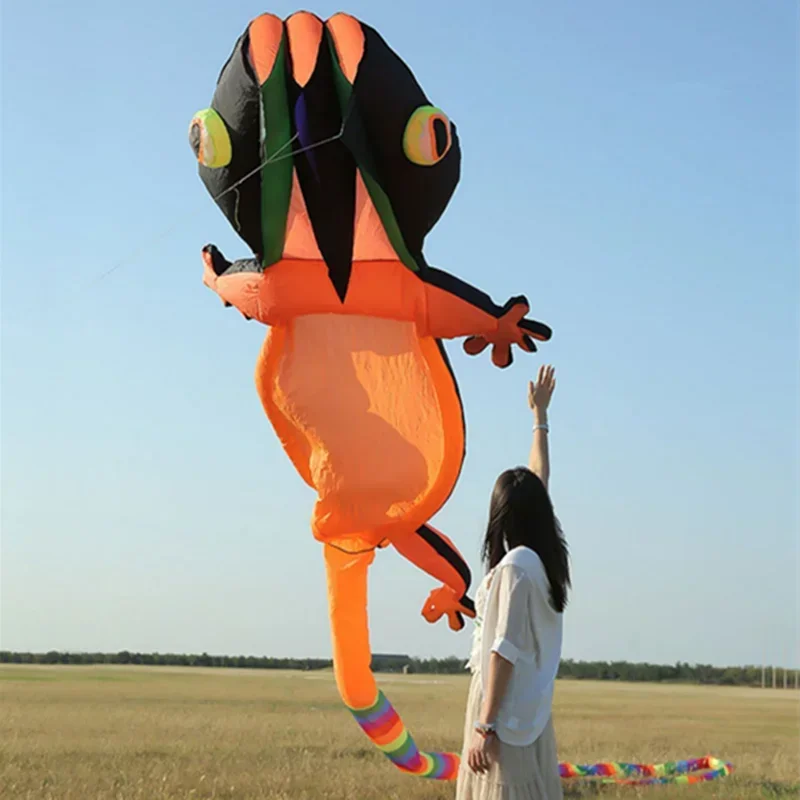 

New 30D 14M Giant Gecko Kite 39 Foot Large Single Line Soft Inflatable Kite Adult Professional Tear Resistant Nylon Material