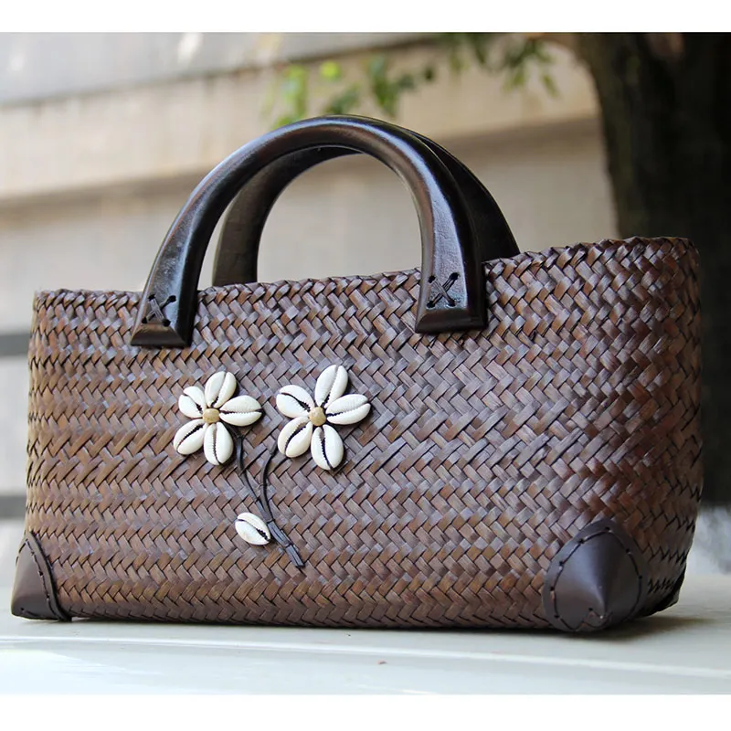 retro-bamboo-woven-handbag-beach-vacation-artistic-women's-bag-handcrafted-vine-weaving-tote-bag-canvas-zipper-closure