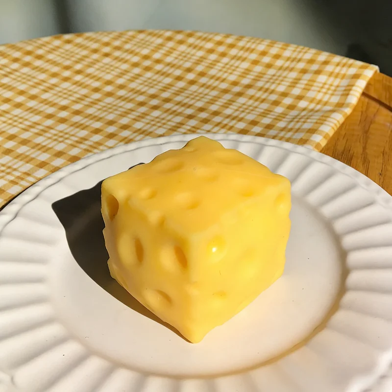 5CM Käse-Quetschspielzeug, extra große Größe, Käse-Squishy-Fidget-Spielzeuge, langsam rückfedernder, formbarer Entspannungsball für Erwachsene, Geschenke, Neu 2026