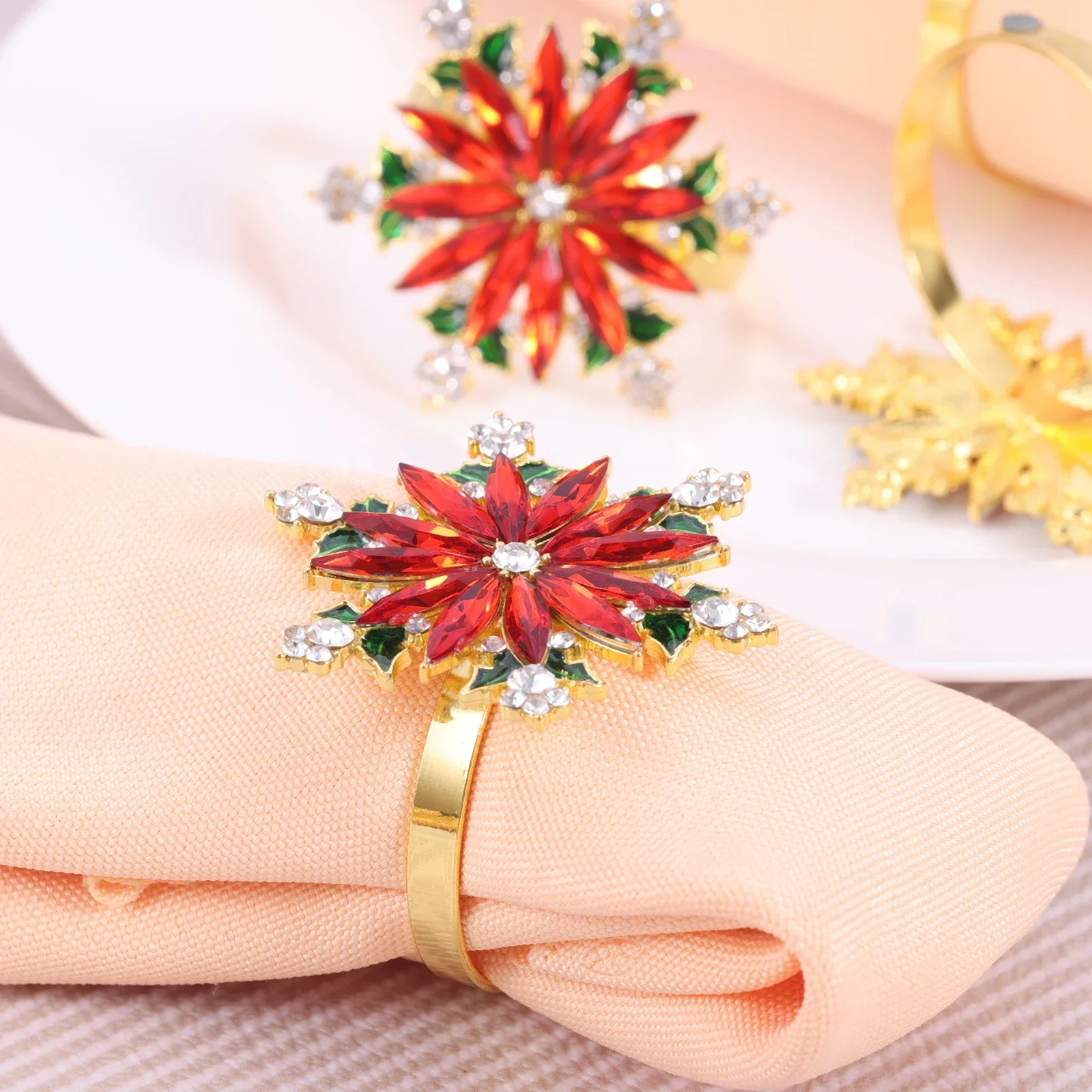 

6Pcs Christmas Colorful Crystal Snowflake Napkin Rings Wedding Xmas Party Napkin Holders Hotel Towel Buckles Table Decoration