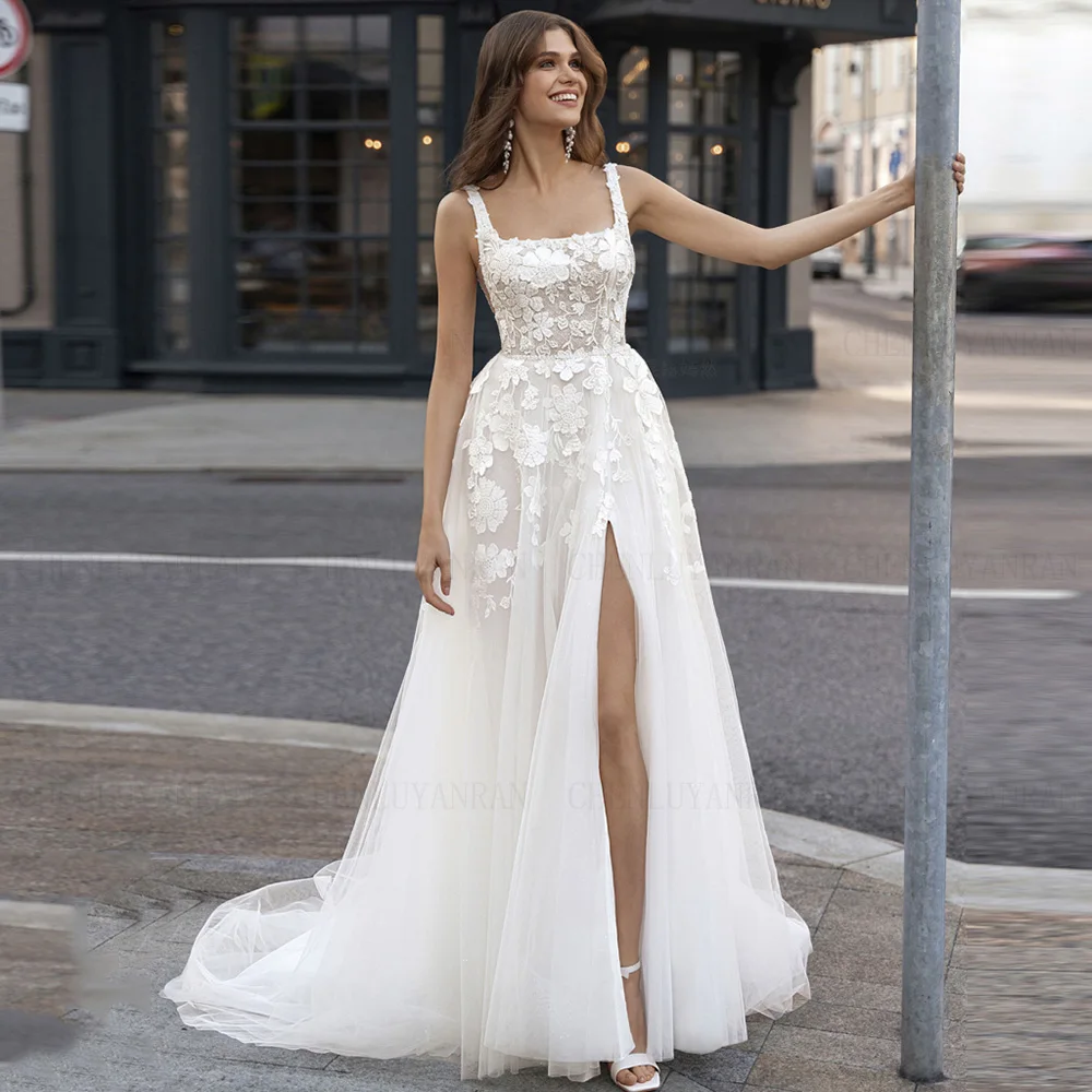 Robes de mariée longues en tulle avec appliques ivoire pour femmes, robe de mariée à bretelles spaghetti, robe de train de balayage, 2024