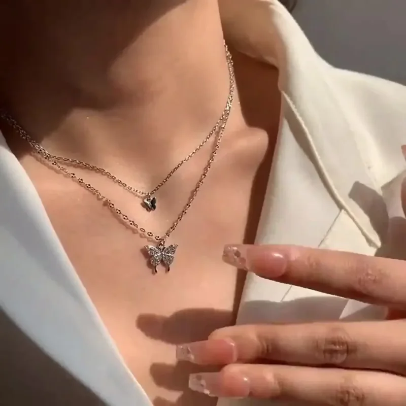 جديد لامعة فضية اللون فراشة قلادة السيدات رائعة طبقة مزدوجة الترقوة سلسلة قلادة الأزياء والمجوهرات للسيدات هدية