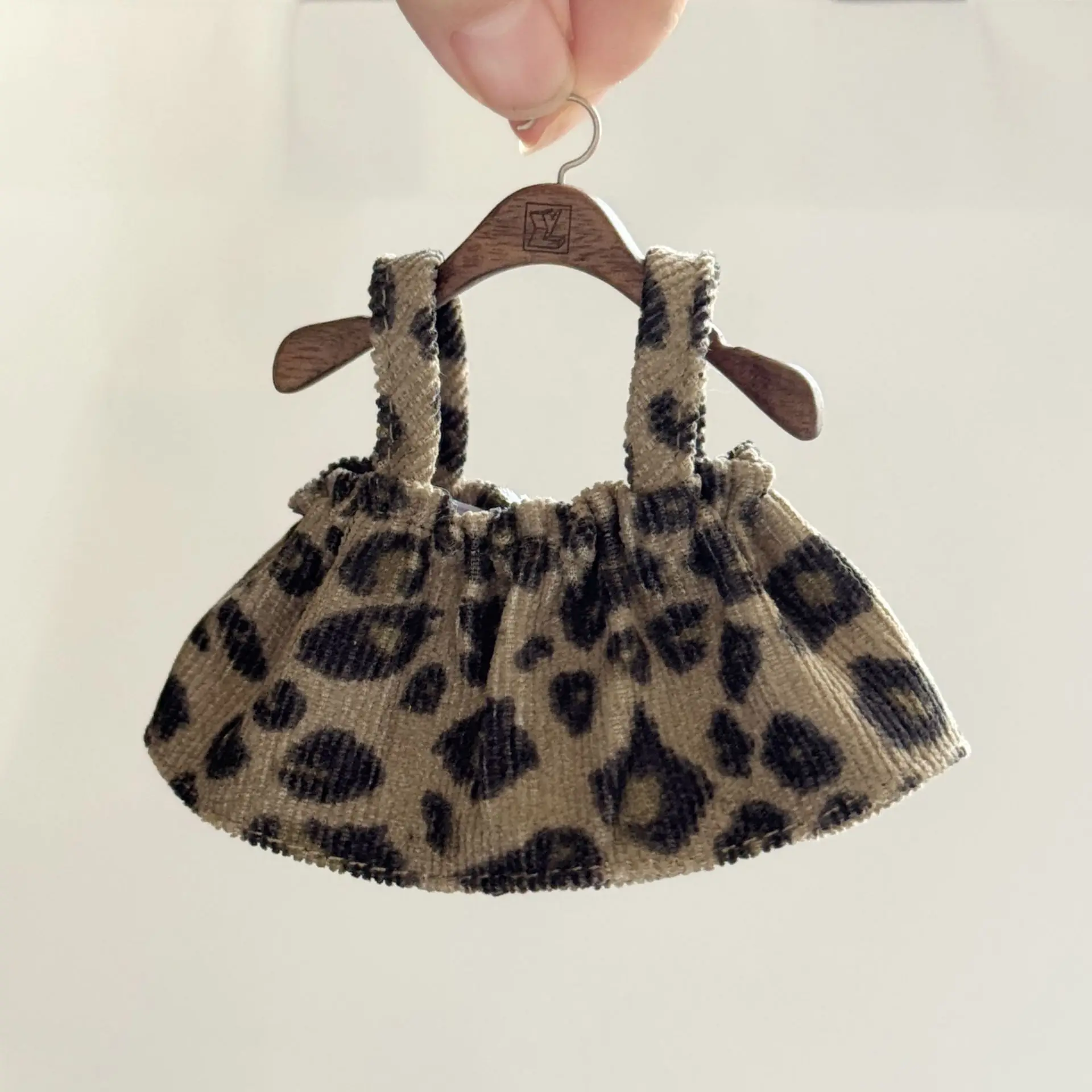 Spódniczka w panterkę dla Labubu 10cm, ubranka dla lalek, retro sztruksowa spódniczka na ramiączkach, mini ubranka dla lalek