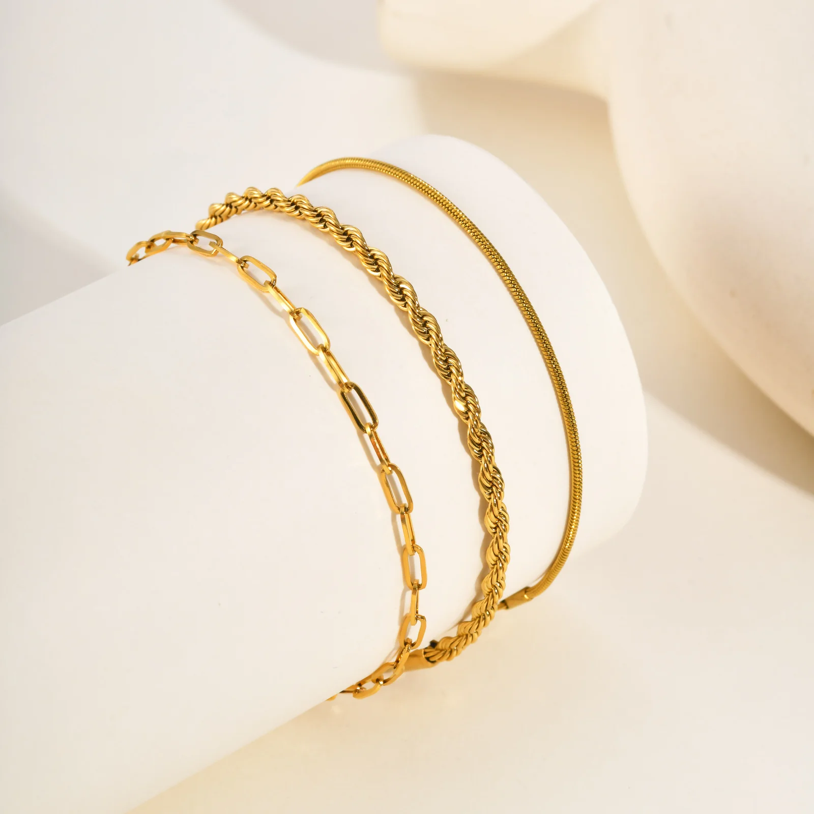 3-teiliges Damen-Armband-Set aus Edelstahl, Wasserfeste Verstellbare Gedrehte Ketten-Armbänder, Modisches Punk-Schmuckset