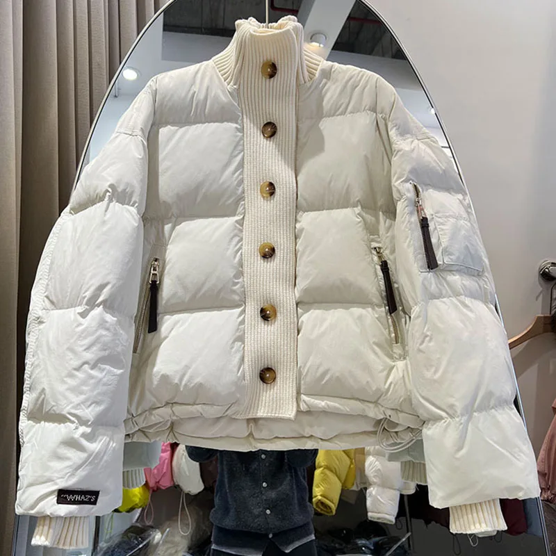 ขาตั้งอารมณ์ผู้หญิงเสื้อ 2025 ฤดูหนาวใหม่Thickeลงเสื้อแจ็คเก็ตถักSplicingเป็ดสีขาวลงผู้หญิงลงเสื้อแจ็คเก็ตH559