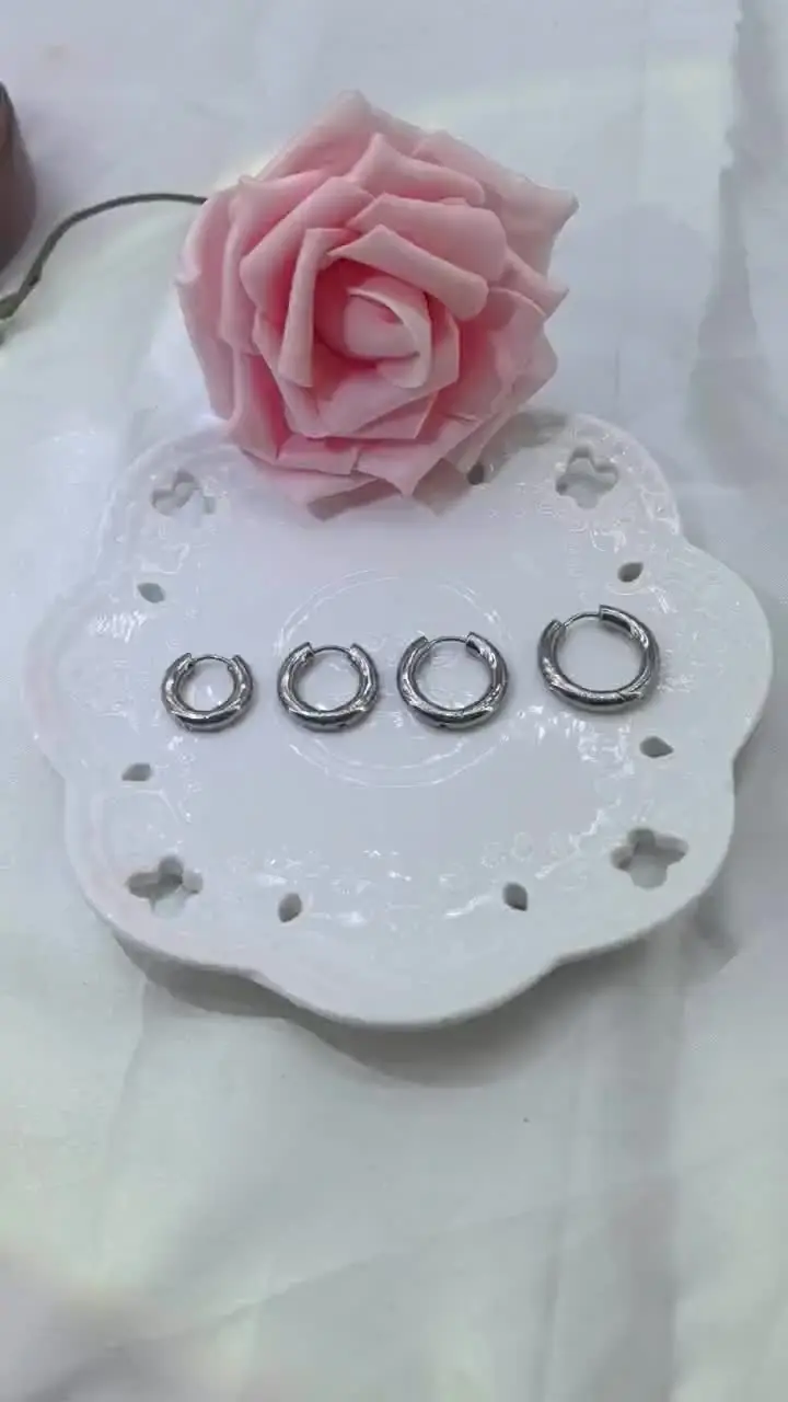2개입 G23 티타늄 후프 귀걸이 4mm 두께 10-16mm 원형 셉텀 귀 연골 헬릭스 트라거스 로브 피어싱 링 펑크 주얼리