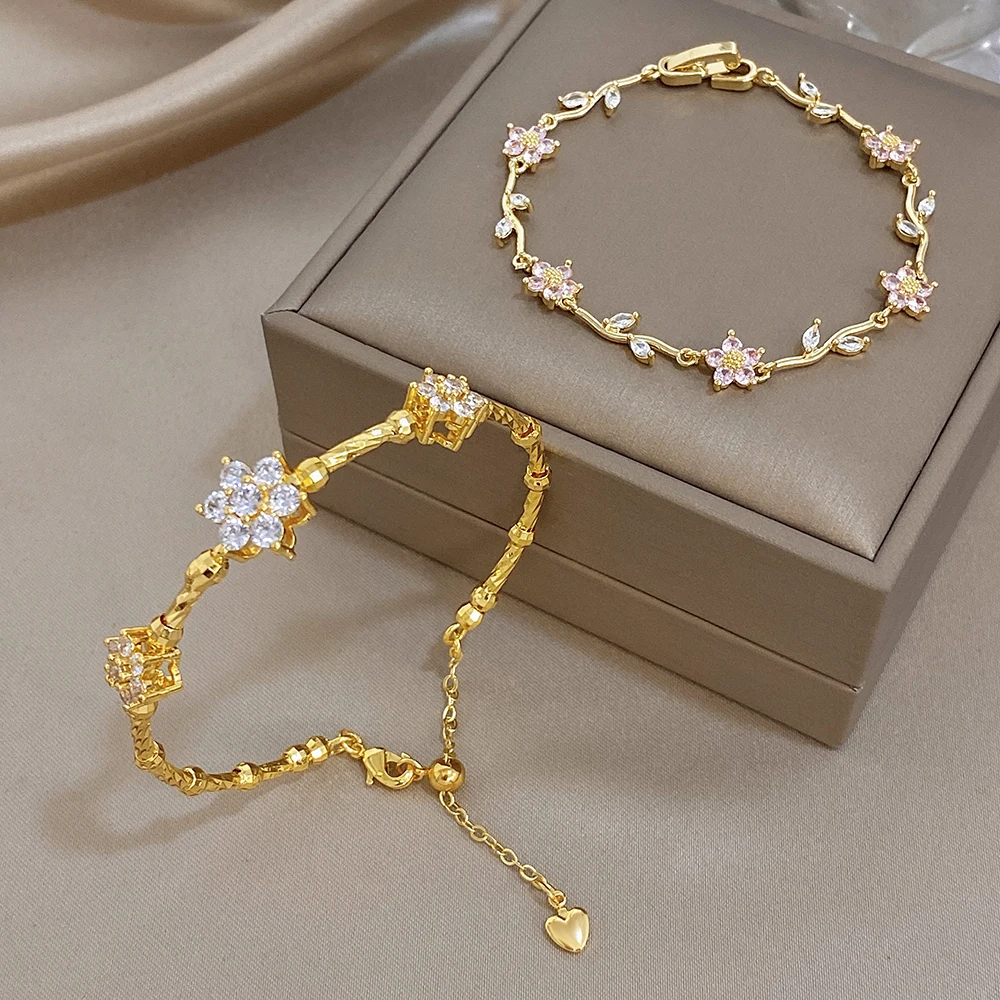 AENSOA Armband in Blattform mit rosa Blumen und weißen Zirkonia-Steinen für Damen und Herren, Charm-Armband aus Edelstahl, einzigartiges Design – Detail 1
