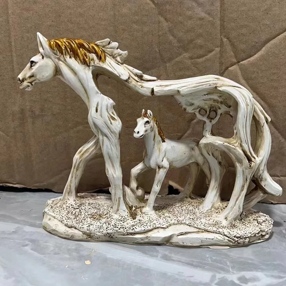 Hollow Feng shui horse resin decoration Feng shui horse running horse statue resin crafts study decoration gift