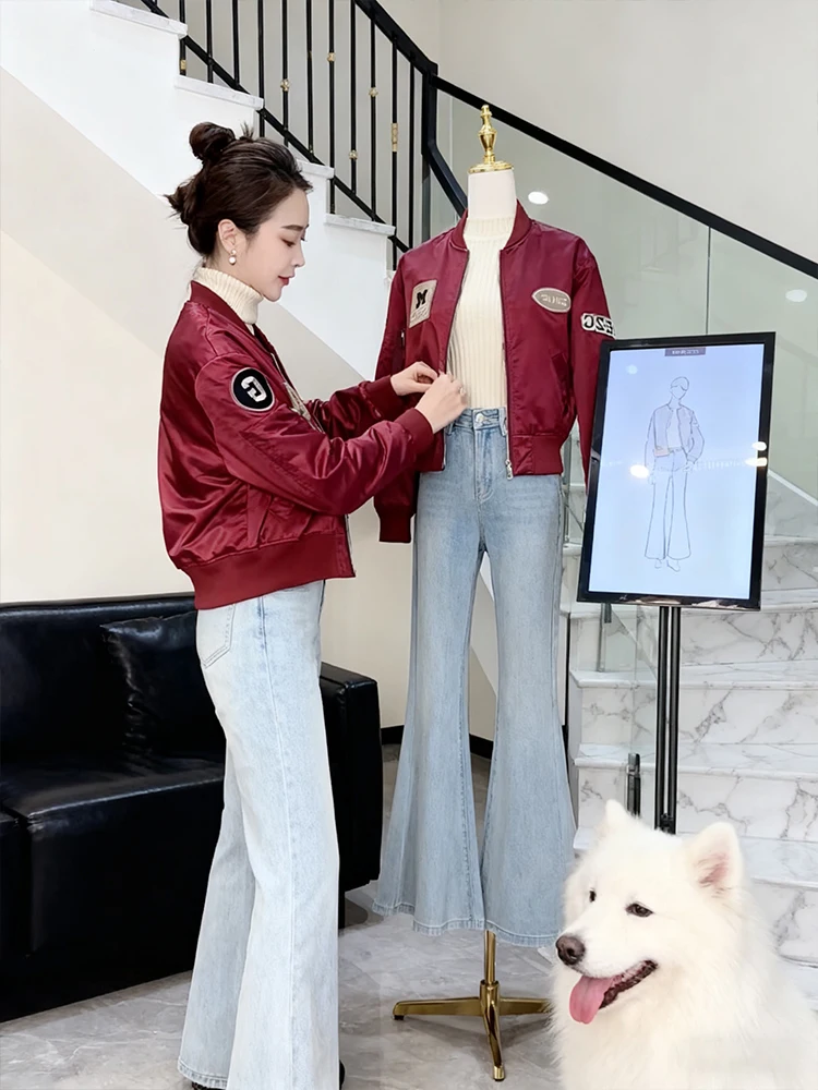 

Red Wine Color ort Baseball Jaet for Women Embroidered Spring 2026 New Sle Commute Loose Fit Warmth Inner Zipper Design