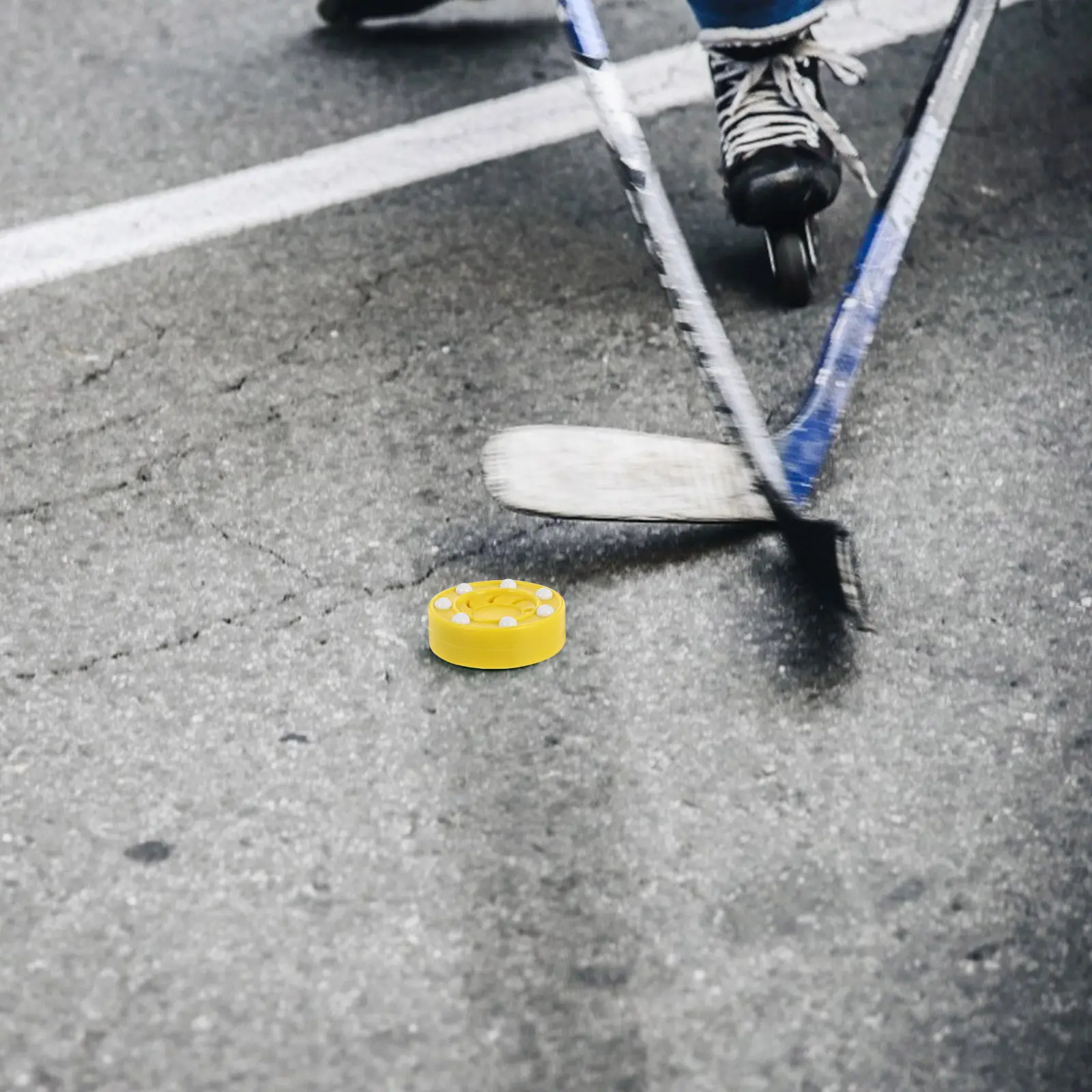 1-unidade-de-disco-de-hoquei-de-patins-leve-em-material-pp-de-alta-densidade-otimizado-para-velocidade-estabilidade-e-reducao-de-atrito-em-quadras-e-pistas-de-gelo