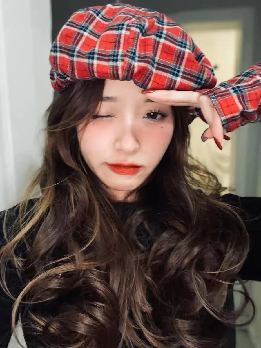 

Designer Brand Red Plaid Cloud Octagonal Beret Women's Summer Cuff Painter's Hat Cloud Cap Kепка 모자 Hot Sale Free Mail