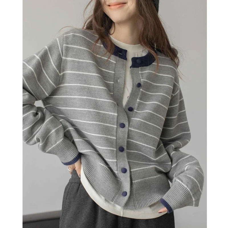 الخريف والشتاء موضة جديدة الملابس النسائية مخطط طاقم الرقبة سترة بأكمام طويلة أنيقة وعارضة أعلى لينة تريكو #3