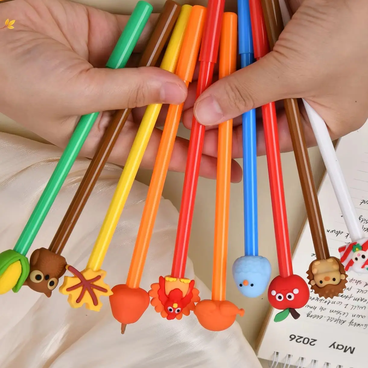 

10Pcs/Lot Creative Cartoon Neutral Pen Black Ink Writing Gel Pen Cute Styling Signature Pen Thanksgiving Gifts for School Office