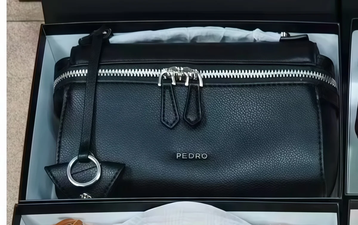 2026 New Pedro Handheld Simple Women's Bag Light Luxury Retro Single Shoulder Cross Small Square Bag