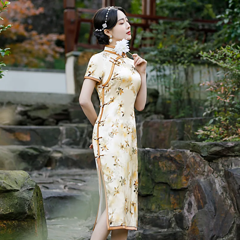 

Traditional Quality Real Silk Cheongsam Qipao Women's Retro Improved Dress Mid-Length Chinese Chi-Pao