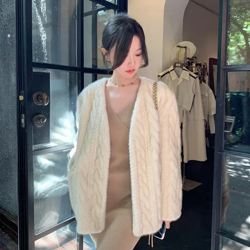 Pop Winter Mink Fur Coat For Women With V-neck Coat Lmitation Fur Jacket For Female Versatile Fashion And Stylish Button Warm C