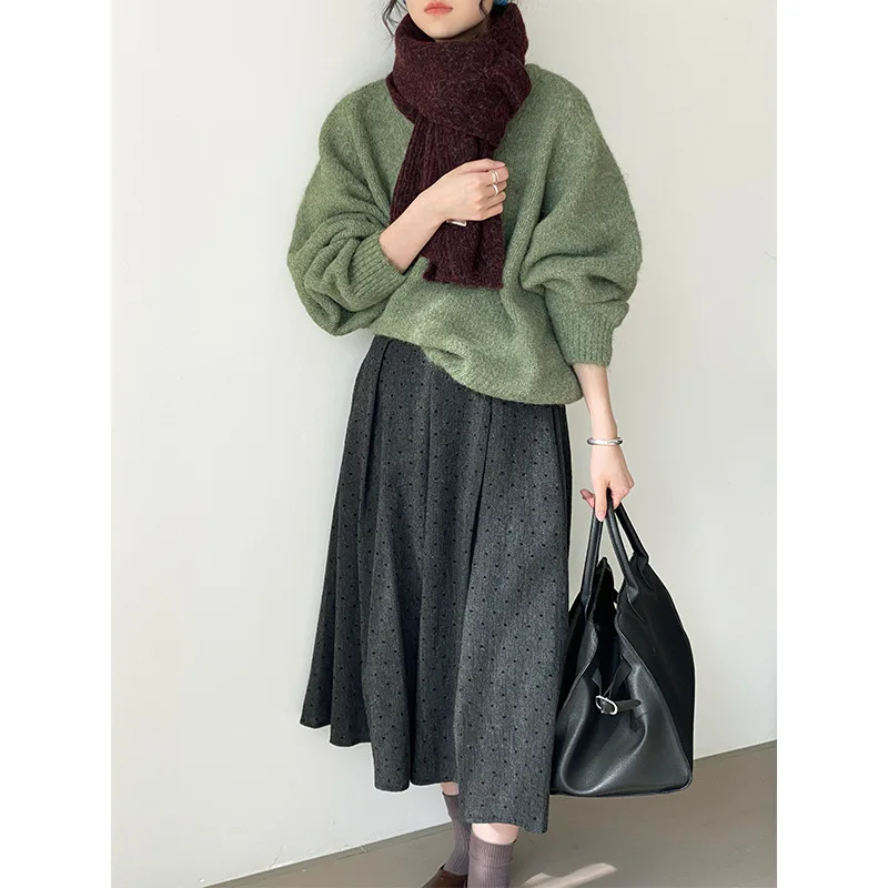 UMI MAO blanqueamiento nórdico azul estilo coreano Casual Otoño Invierno estilo perezoso suéter suelto cuello pico Top de punto vestidos para mujeres