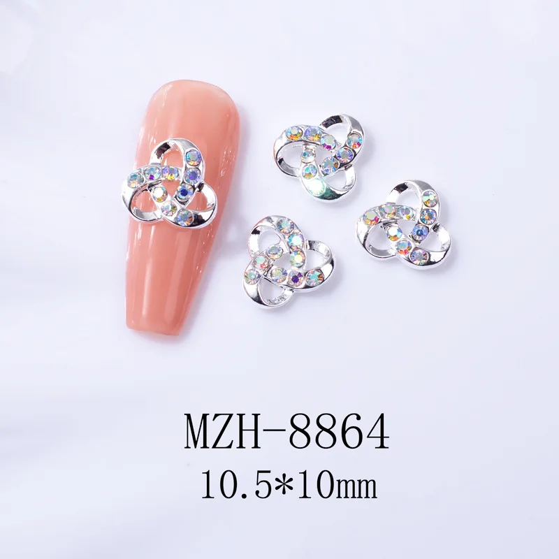 10PCS Heart Design Alloy Gems Charm Hollow Gold/Silver Crystal Nail Art Rhinestone Manicure Nail Jewelry Luxury Nails Decoration