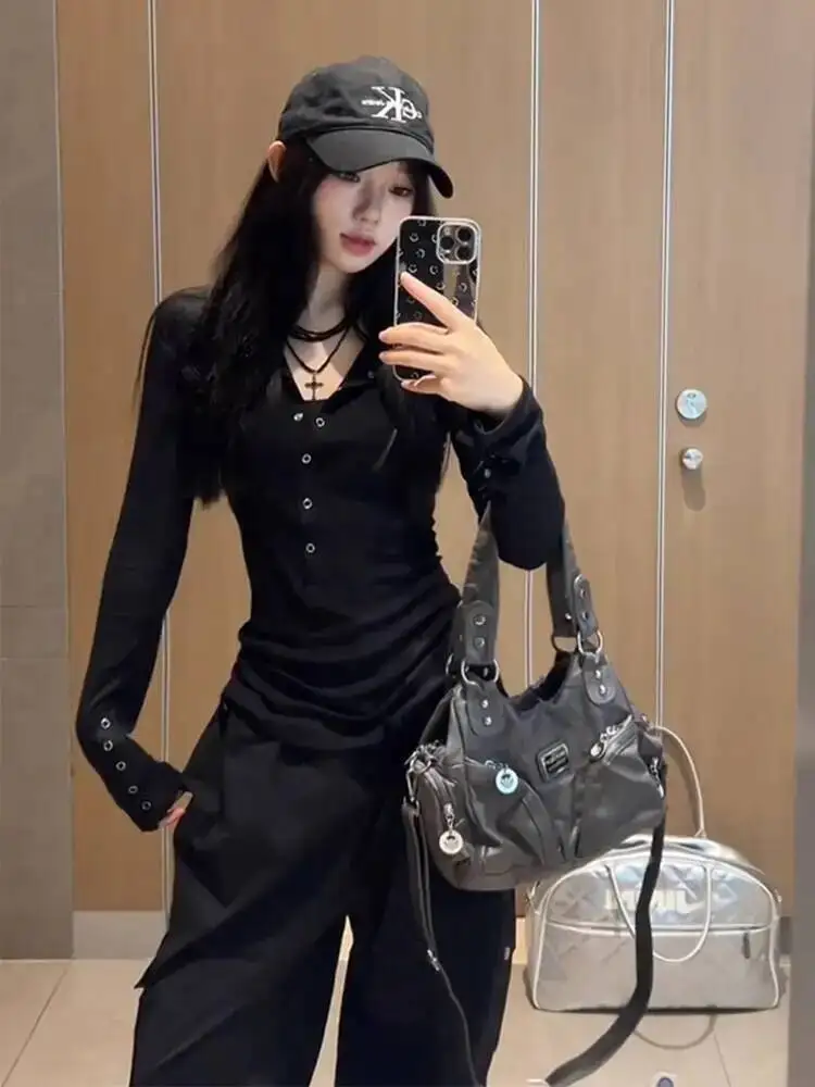 Damska warstwa bazowa 2025 Jesień Nowa elegancka koszulka damska z dekoltem w serek, długi rękaw, dopasowany krój, styl seksowny, wyszczuplająca bluzka bazowa