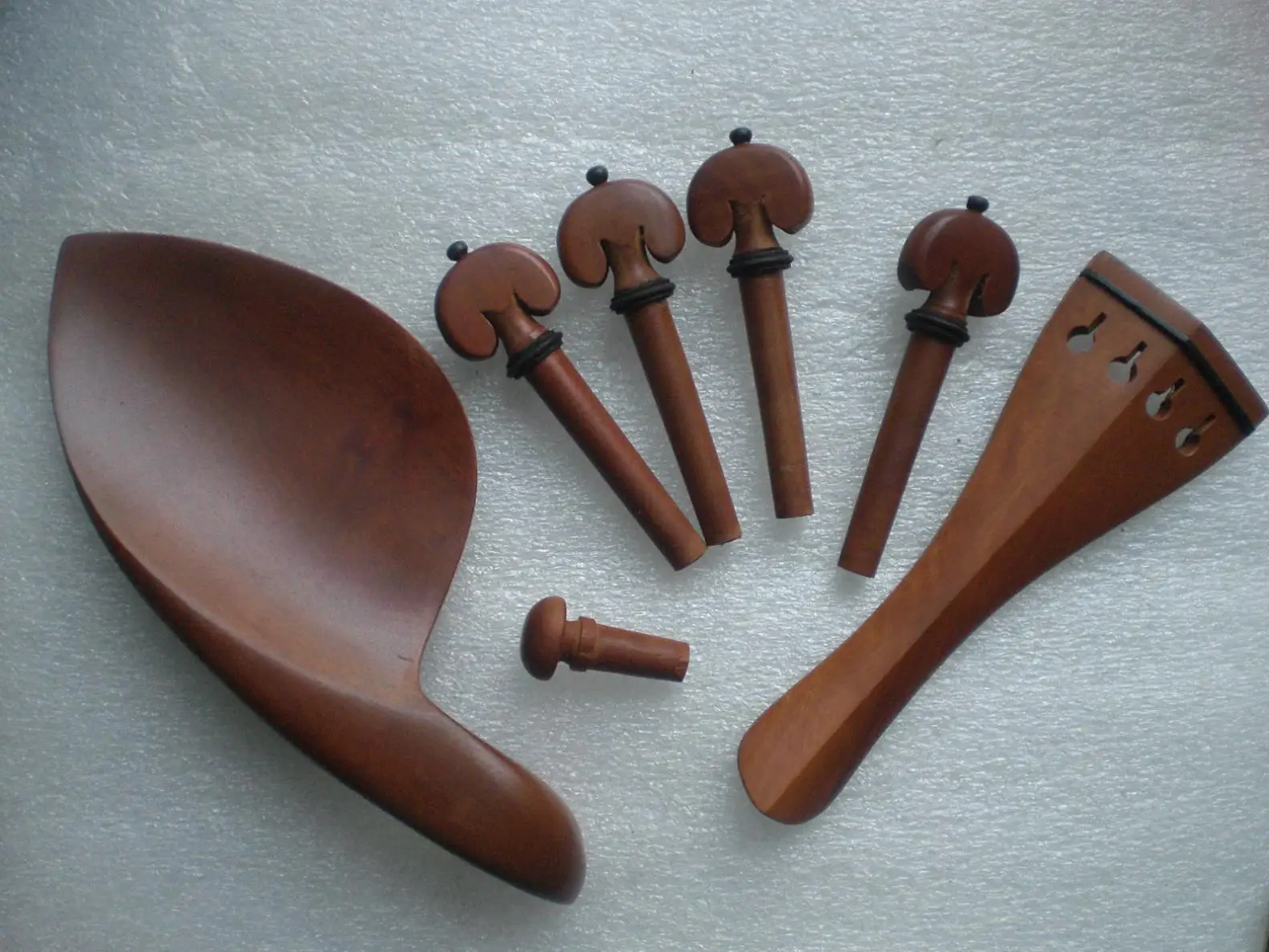 1 Set Jujube Violin Parts With Ebony Collar In Different Chin Rest 4/4