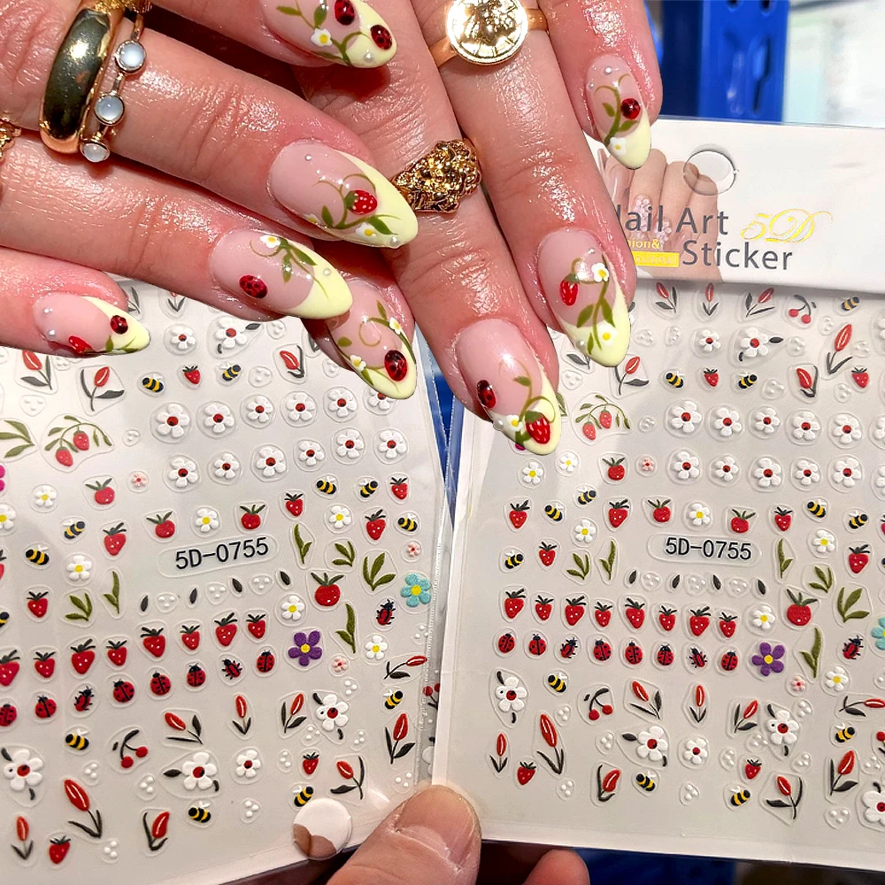 1 Stück Mini Erdbeer-Marienkäfer Frühlings-Nagelaufkleber Kleine Blumen Biene Frisch Süß Selbstklebende Nagelsticker Fünfblättrige Blume Maniküre