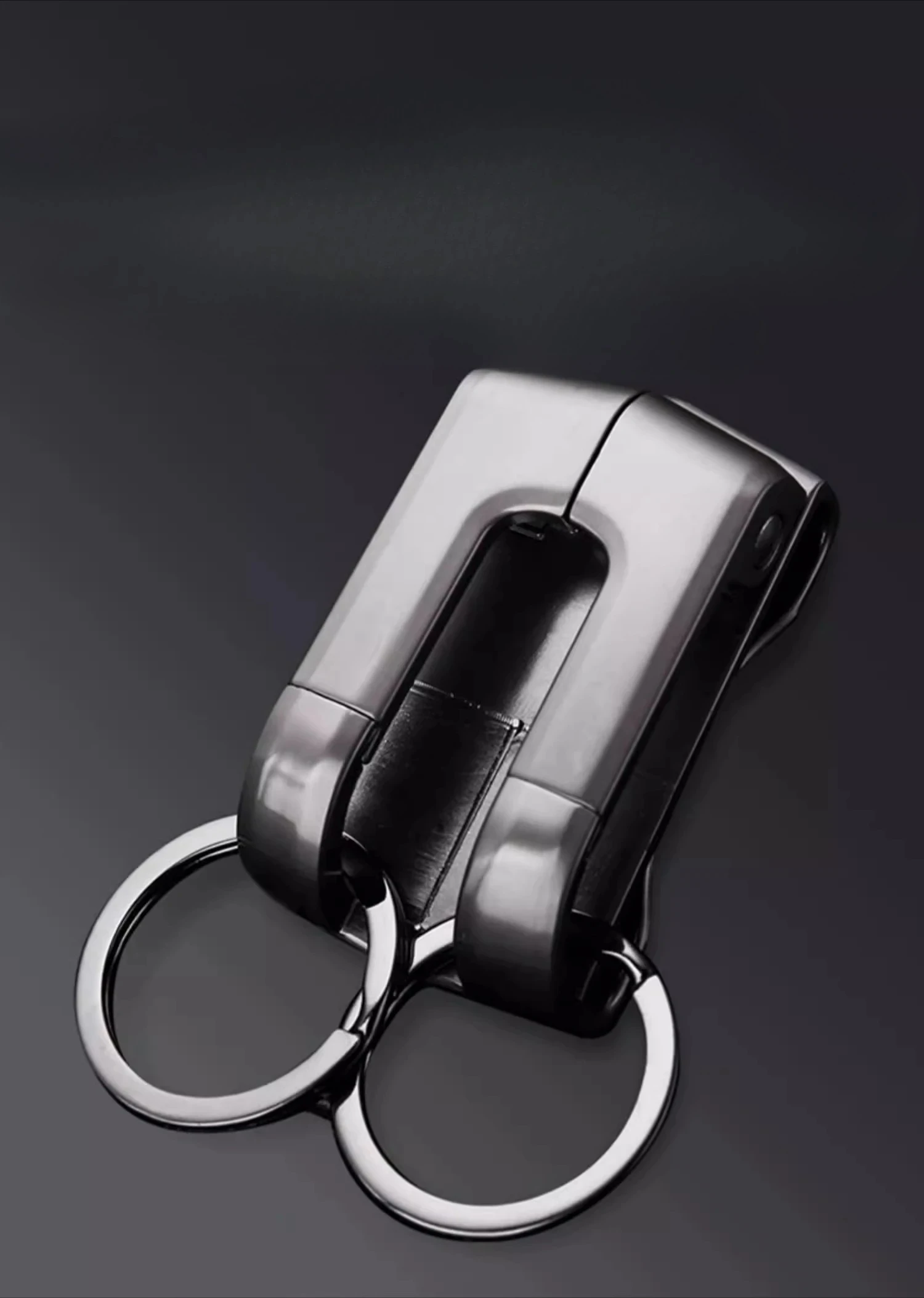 Baicheng belt keychain 2025 new men's waist hanging high-end genuine lo ck key hook high-end belt car