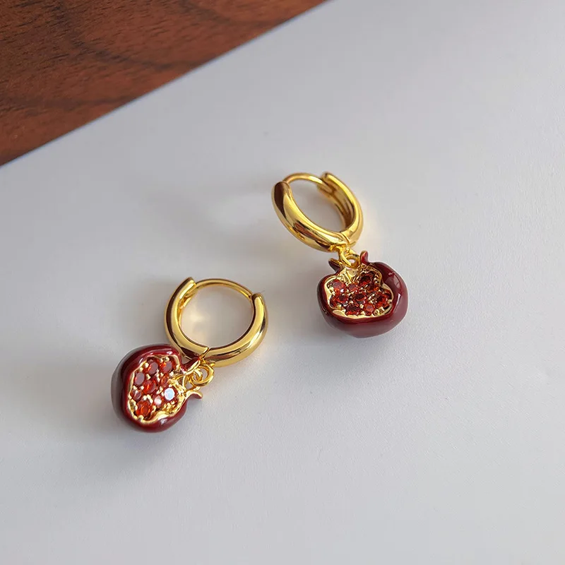 

New Trendy Red Pomegranate Pendant Necklace for Women Sweet Cute Fruit Clavicle Chain Charm Earrings Choker Jewelry Gift