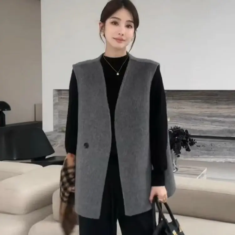 Trendy Grey Woolen Vest High-End Thickened Outerwear Fashionable Autumn Winter Short Coat for Women European Style Other