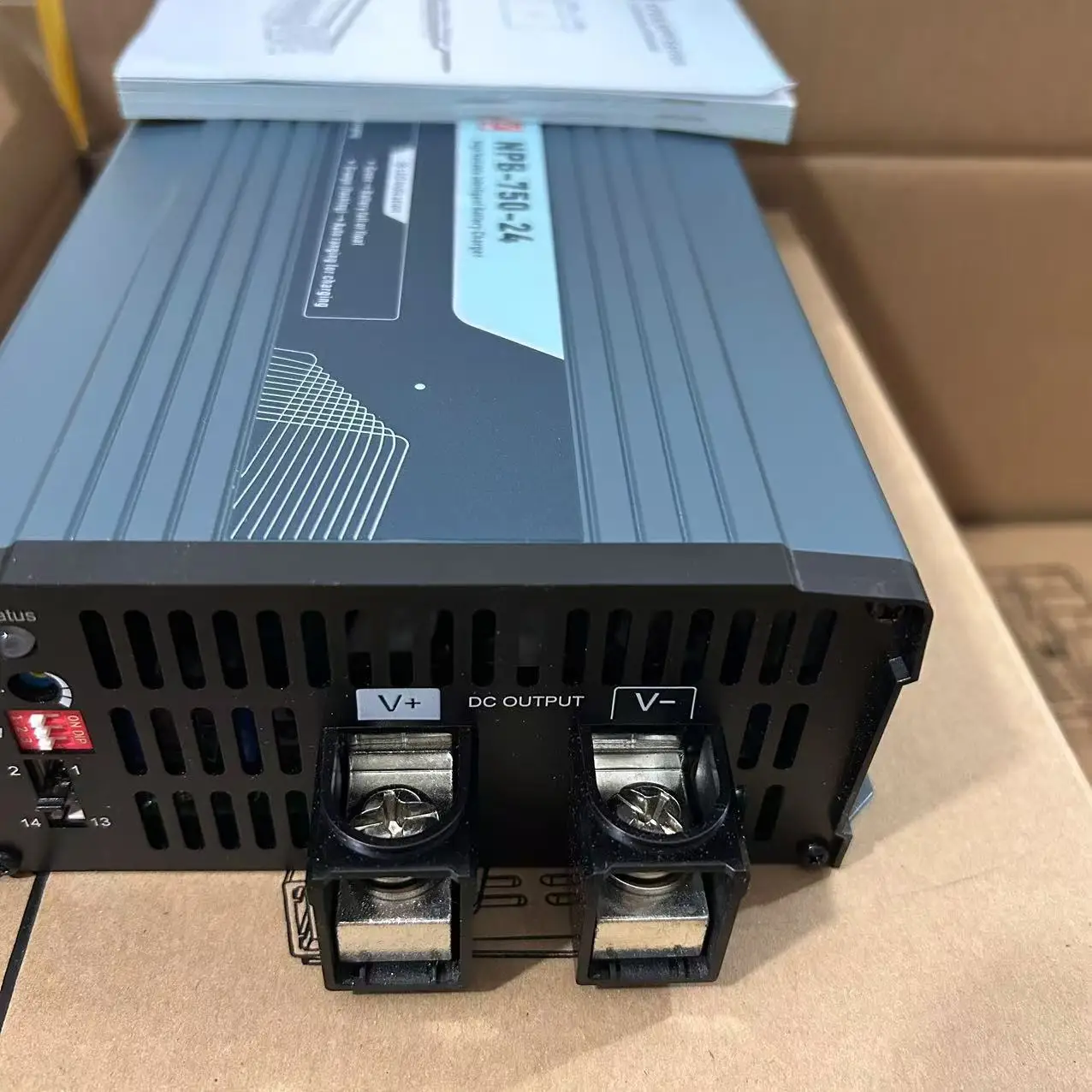 NPB-750-24 شاحن الجهد القابل للتعديل يعني جيدا NPB-240-24 27.6 فولت شاحن بطارية سكوتر كهربائي 24 فولت #5