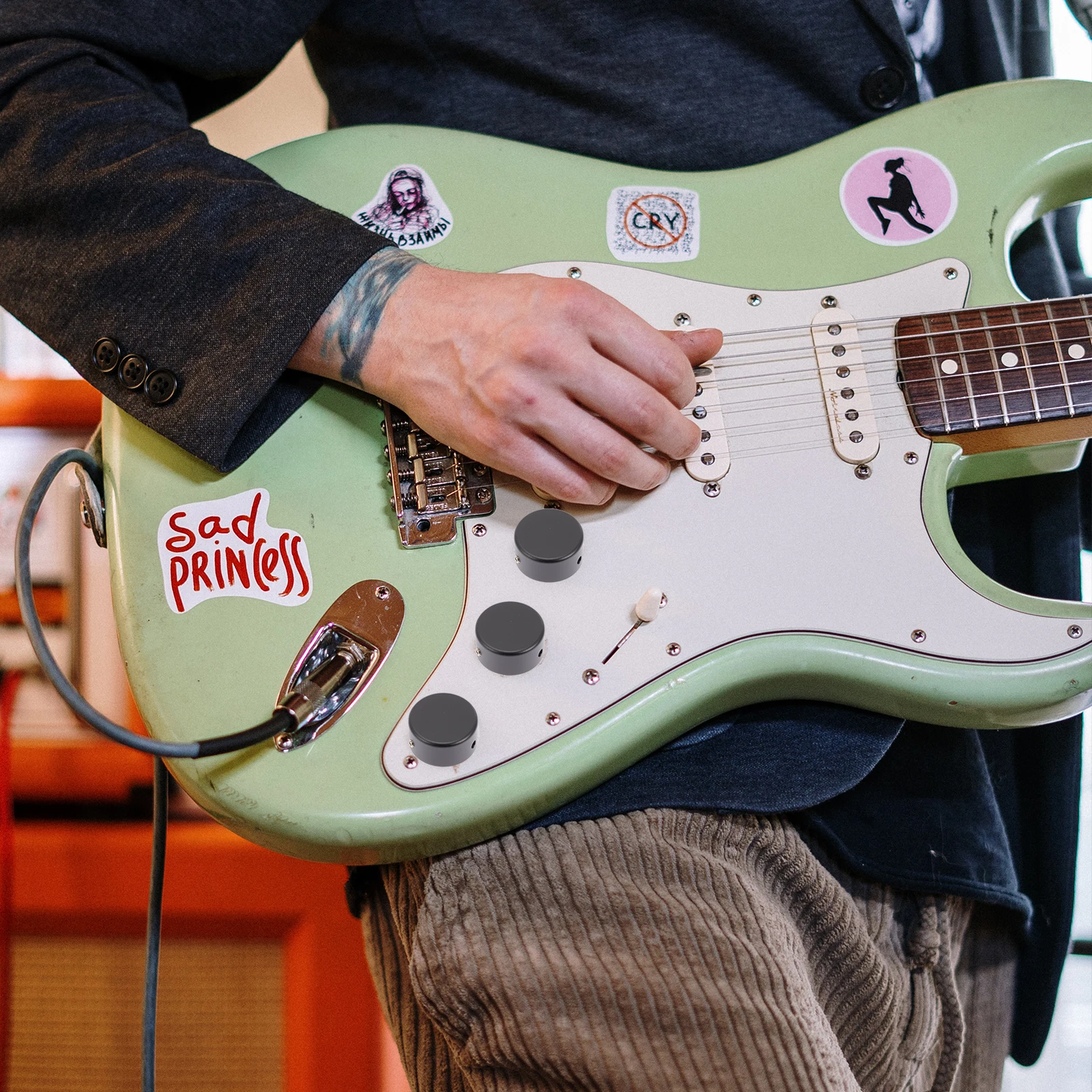 

1Set Electric Guitar Effect Pedal Caps Easy Install Protective Stomp Knobs Universal Footswitch Topper Guitar Stomp Knobs