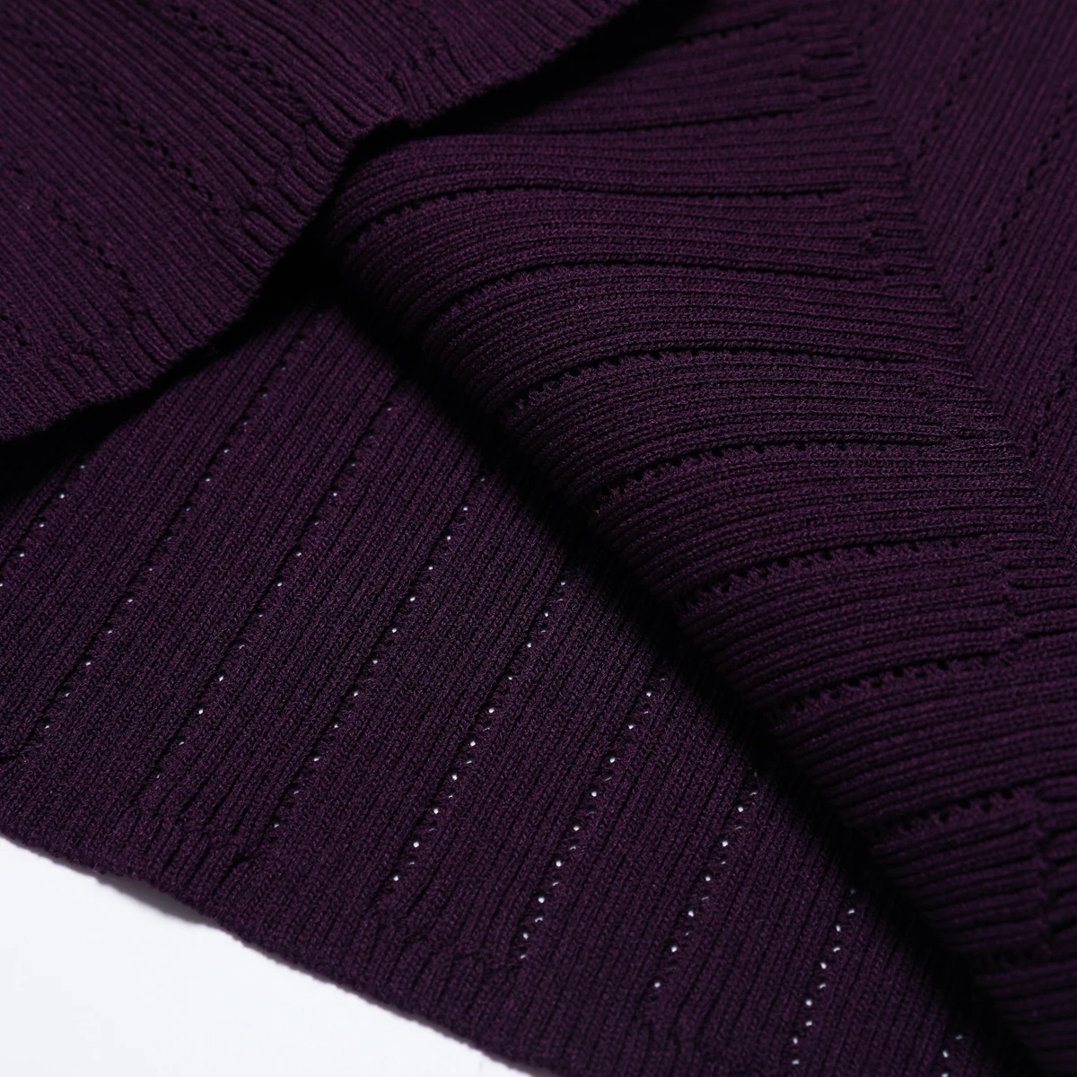 Abito estivo a maniche corte lavorato a maglia con scollo tondo da donna alla moda di alta qualità, vestibilità slim e dimagrante, con copertura sui fianchi