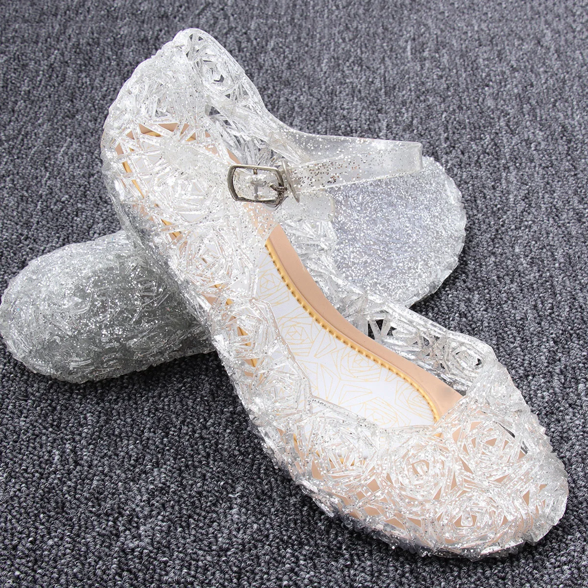 1 par de sandálias para meninas, material pvc confortável, alça ajustável, charmoso design de princesa, presente de festival de aniversário, tamanho 29 branco