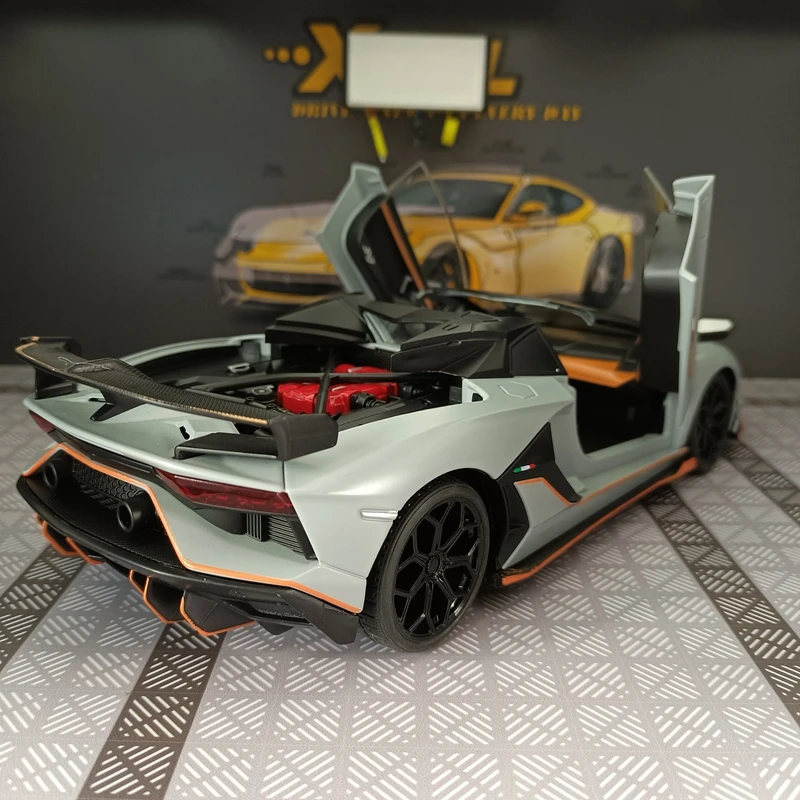 Modelo de coche de rally de aleación Lamborghini Aventado SVJ63 de simulación 1:18, decoración de coche, regalo de supercoche convertible