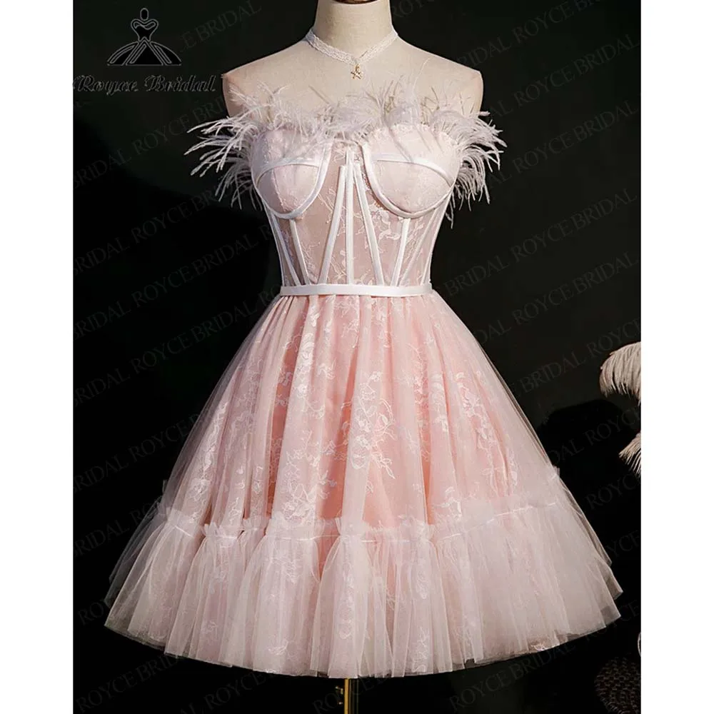 

Элегантные розовые короткие платья для встречи выпускников без бретелек 2026, пышная тюлевая юбка с перьями, кружевное вечернее платье, Vestidos De Festa по индивидуальному заказу