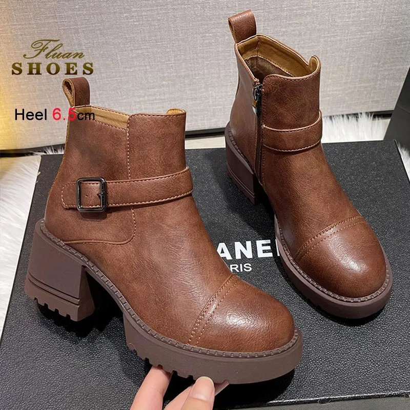

Ботинки на толстой платформе из натуральной кожи, модные женские полусапожки, кожаные ботильоны с пряжкой на грубом каблуке 6,5 см, осенние одинарные туфли