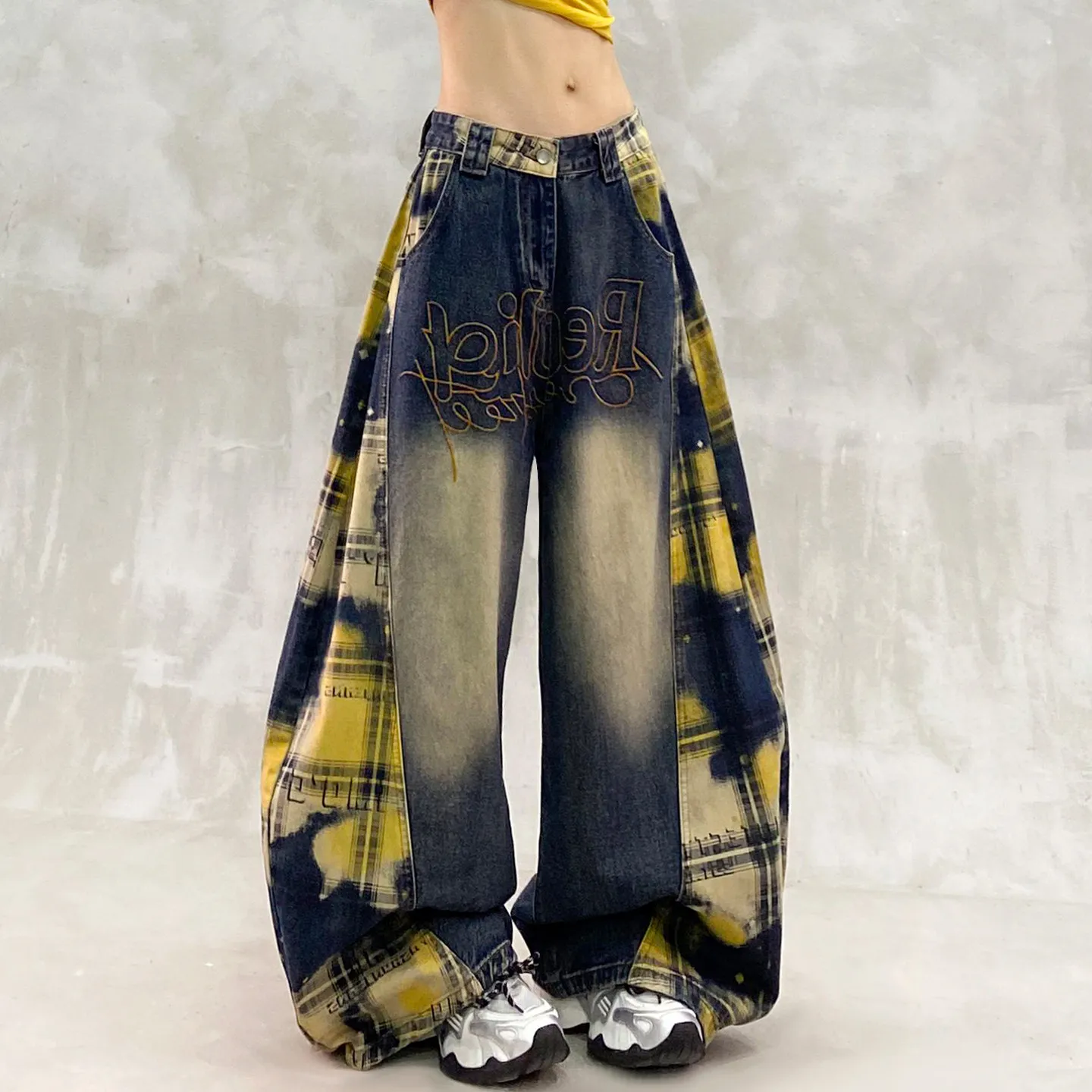 Side Panel Barrel Jeans Womens High Waisted Denim Pants with Draped Curved Legs and Loose Fit for Relaxed Autumn City Looks