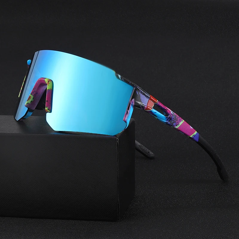 Oyalie Leichte Sportsonnenbrille mit einteiligem Rahmen und mehrfarbigen Gläsern, geeignet für Sonnenschutz im Freien, den täglichen Gebrauch und stilvolle Ausflüge, kombiniert Praktikabilität und