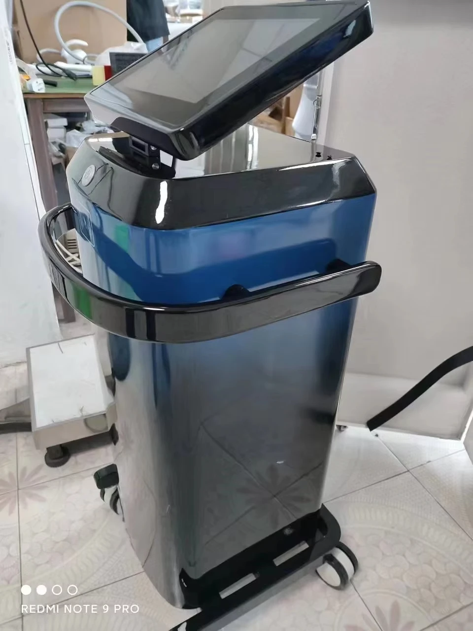 حار! جهاز الوجه 3 في 1 مع مطرقة ثلج عن طريق البحر