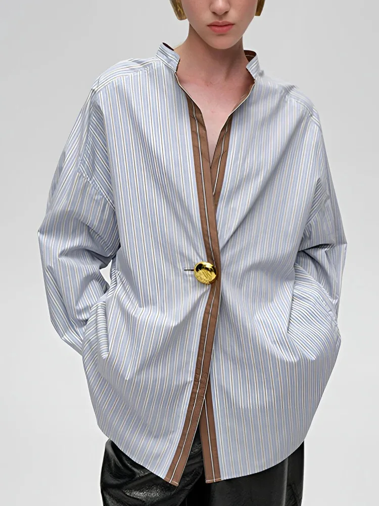 

Bonboho женский светло-голубой полосатый топ с круглым вырезом и длинными рукавами, свободная блузка с золотыми пуговицами для женщин, 2025 г., элегантные топы-рубашки