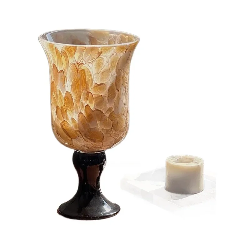 

French tall glass vase, high-end sense, especially good-looking desktop decoration, glazed flower utensils, retro green flower