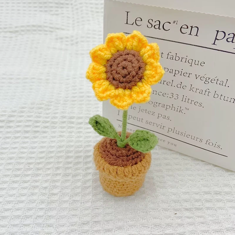 Small Knitting Potted Plants Handwoven Rose Sunflower Heart Crochet Flower Ornaments Valentine's Day Wedding Gifts For Women