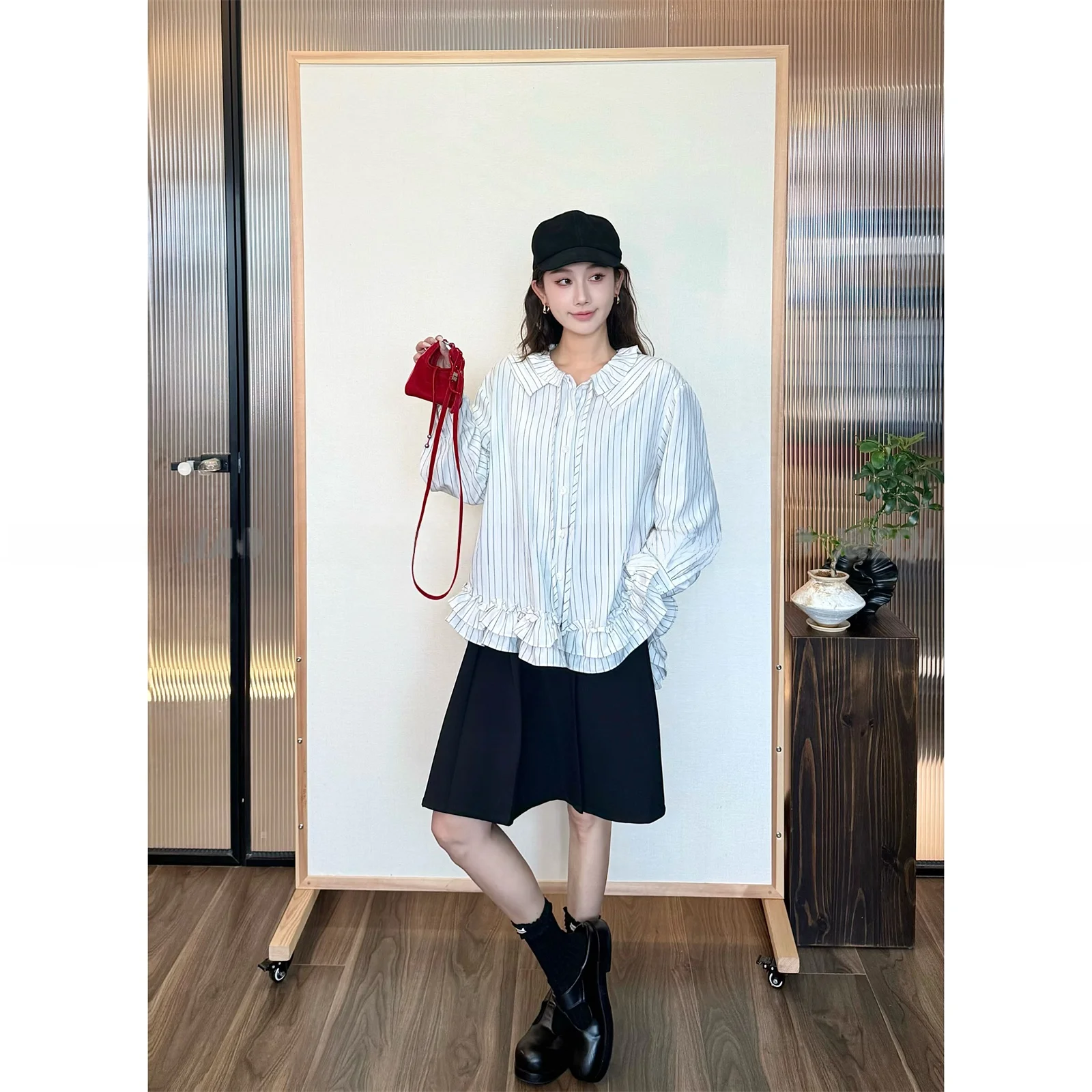 

Женская осенняя новинка: топ с вертикальными полосками в деревянном стиле, приятный для кожи, дышащий