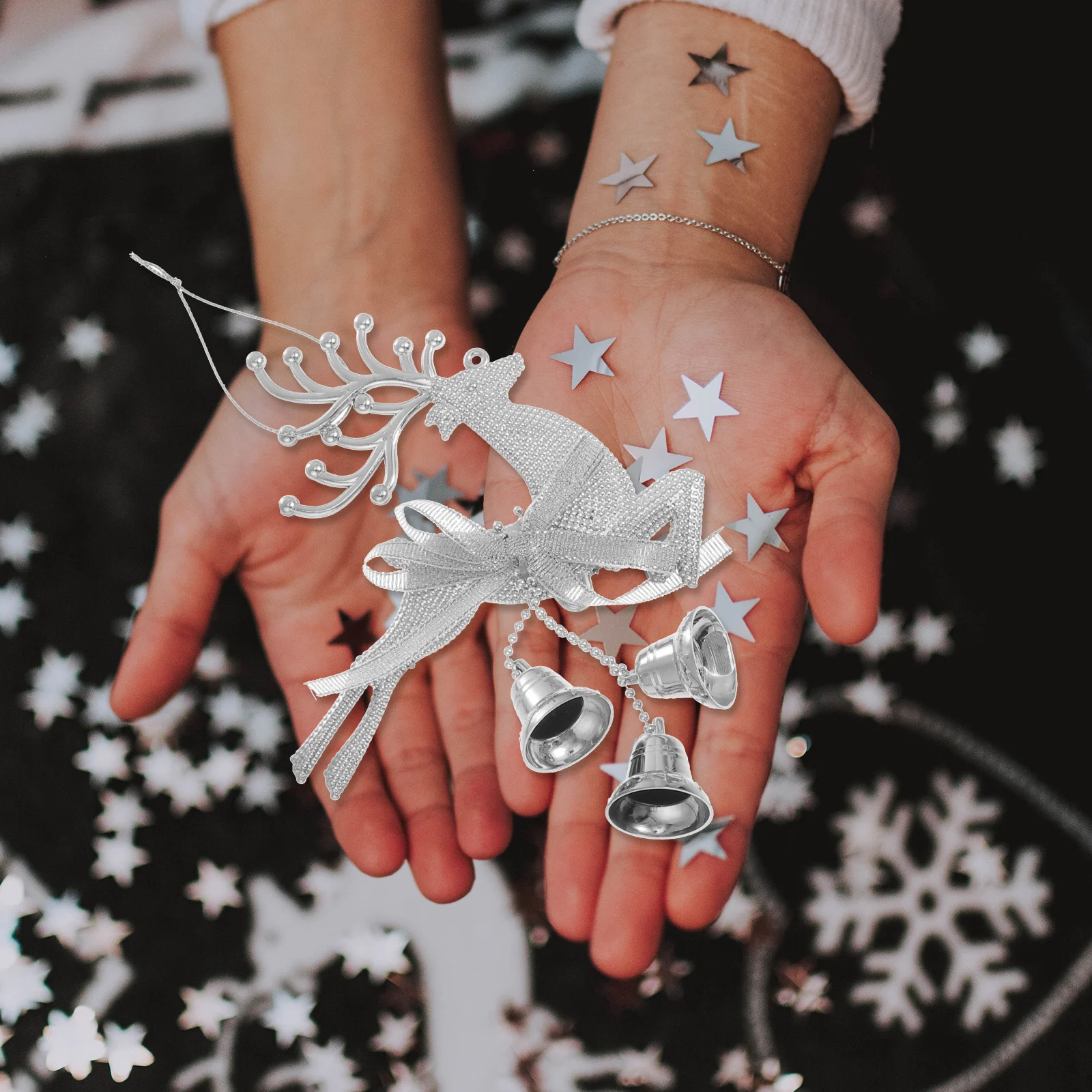 

8pcs Lovely Christmas Hanging Ornament Stylish Elk Bell Pendant Festive Home Tree Party Decor Xmas Hanging Pendant Festival