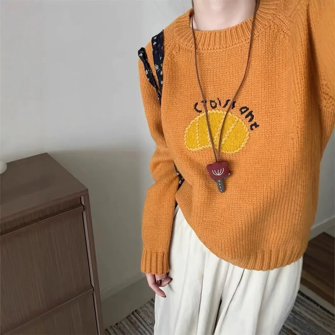 

Korean Cartoon Letter Embroidered Round Neck Pullover Sweater for Women In Autumn and Winter, Loose and Sweet Knit Sweater Top