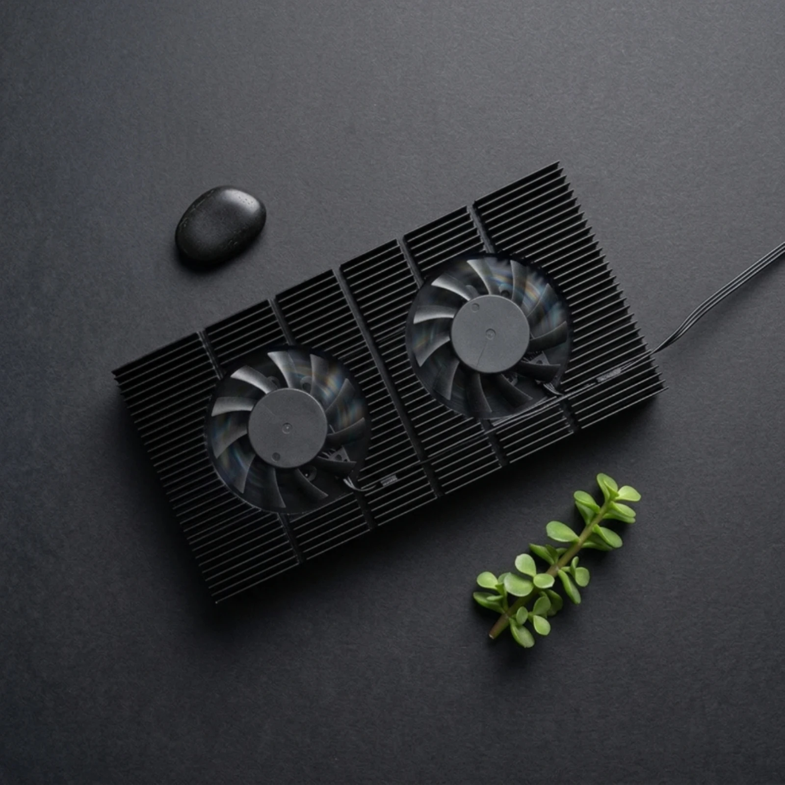 GPU Backplate Cooler with Fan Aluminum Alloy Graphics Card Backplate Cooler Graphics Card Rear Heatsink Fast Heat Dissipation