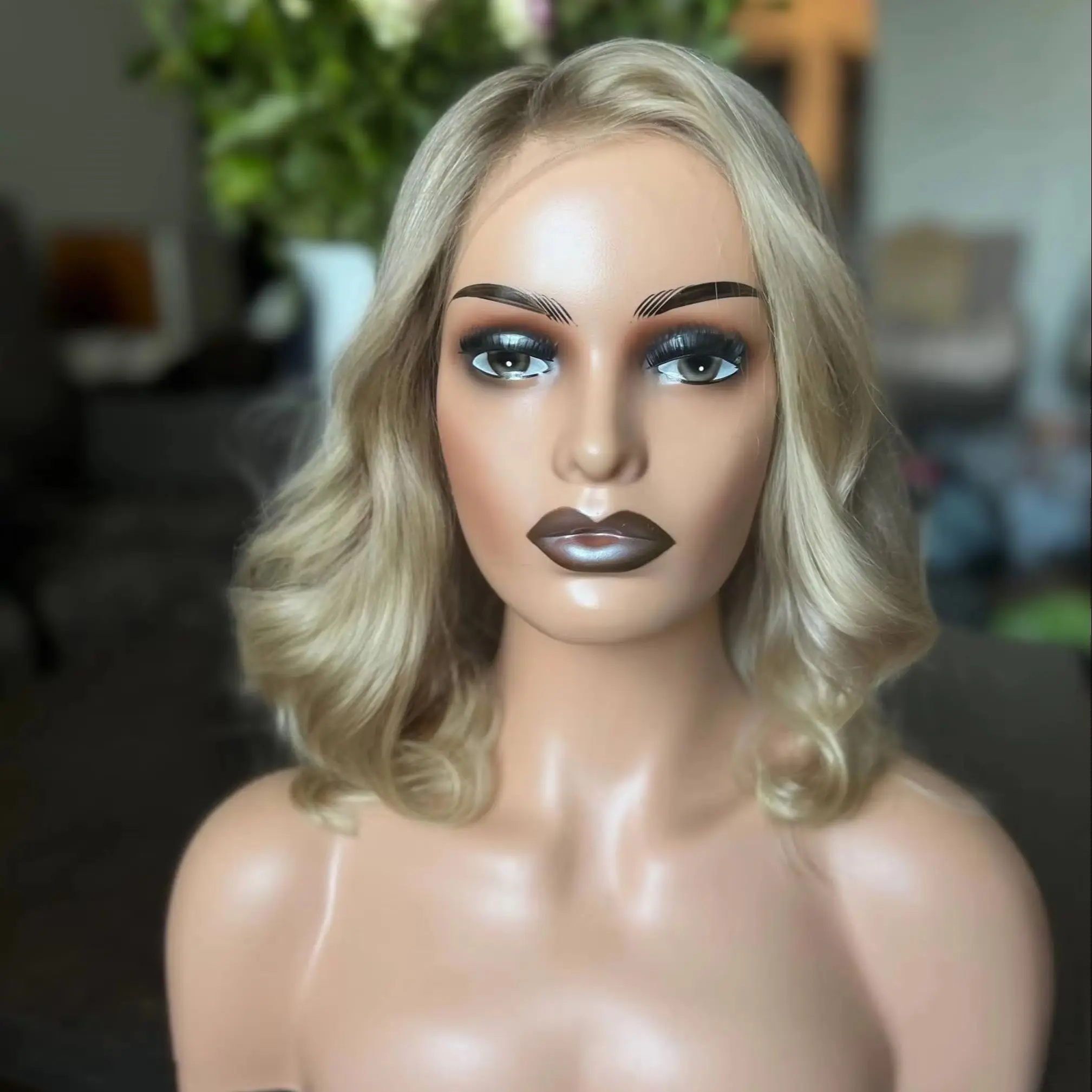 Ombre Ash Roots Blonde Highlight Wig Synthetic Hair 13x4 Lace Front Wigs for Women Short Wavy Bob Lace Frontal Wig Free Part