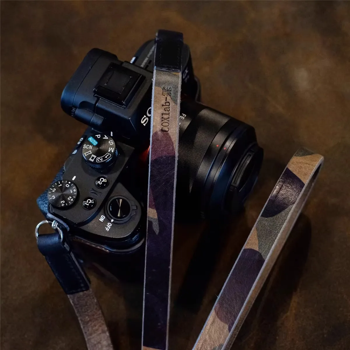 Leather Camera Strap Italian Vegetable Tanned Cowhide Camouflage Version Round Hole Interface Shoulder Strap Camera Accessories